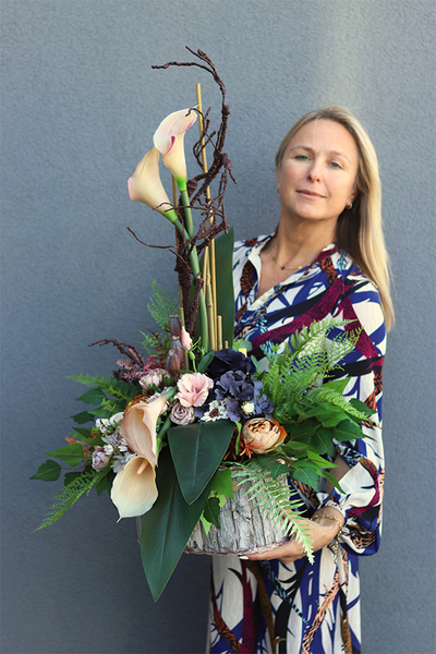 Bellasja Kalla, nowoczesna kompozycja nagrobna w skrzynce