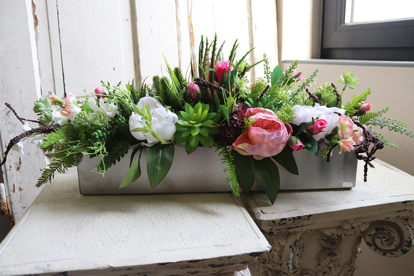 kompozycja sukulenty i kwiaty w stalowej donicy, Wenila Steel, wym.24x72cm 