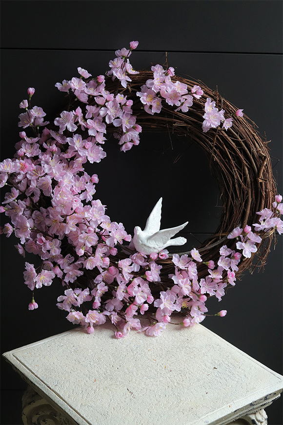 Gołębica na Jabłoni, wiosenny wianek dekoracyjny