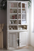 Bristol White, biblioteczka kredens