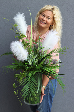 Green&White Henalla, kompozycja w szklanym wazonie, wys.85cm