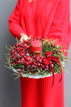 Klassina Red, stroik ze świecą na talerzu, wym.15x33cm 