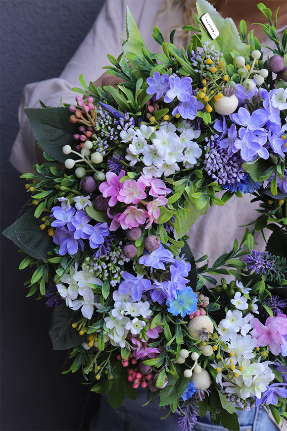 Wiosenne Bzy, kwiatowy wianek na drzwi