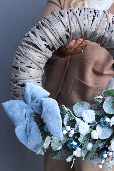 Blue Christmas Deco, świąteczny wianek dekoracyjny