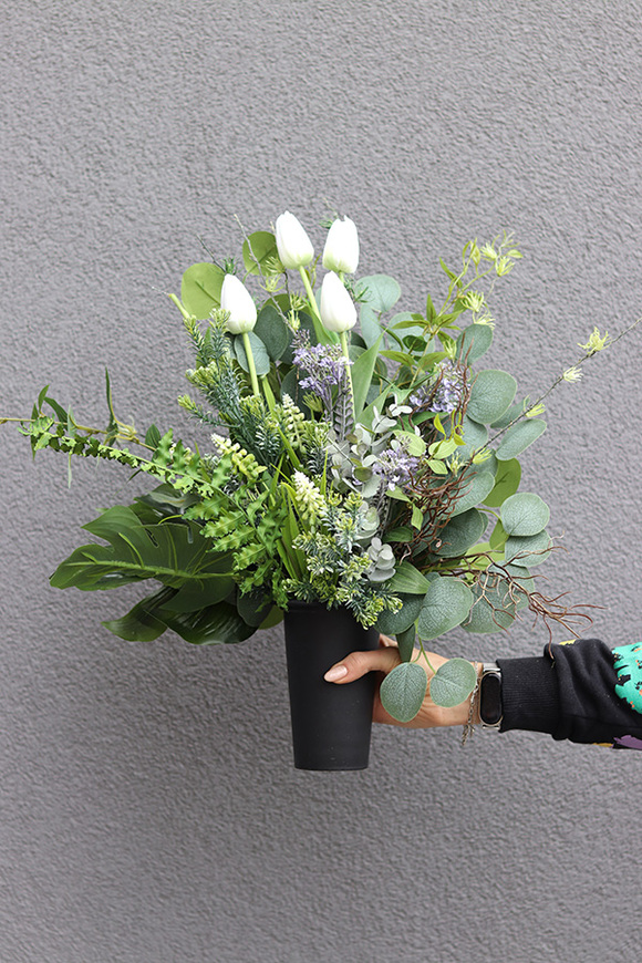 Aurelia Fatima, bukiet nagrobny we wkładzie do wazonu	