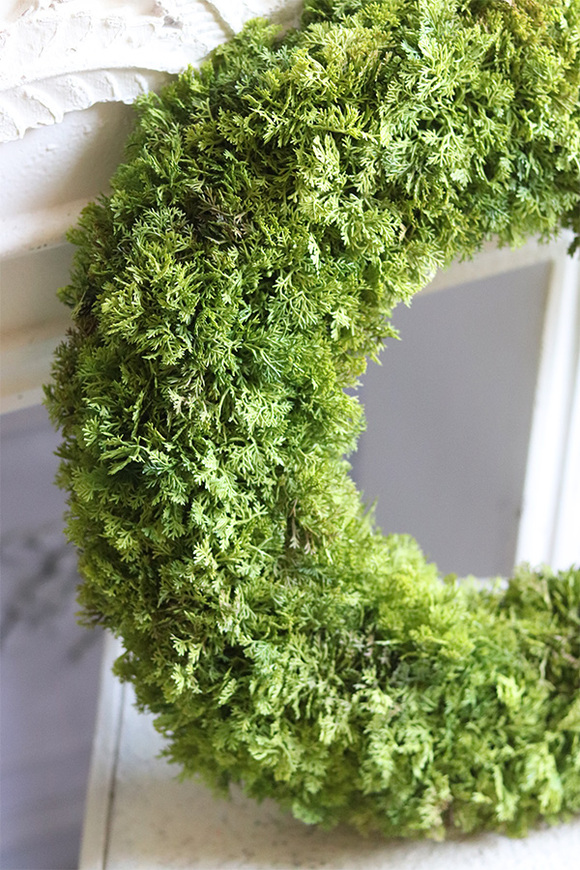 Mech, nowoczesny zielony wianek, śr.40cm