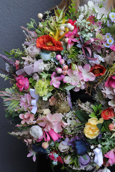 Mazurskie Łąki, kwiatowy wianek na drzwi