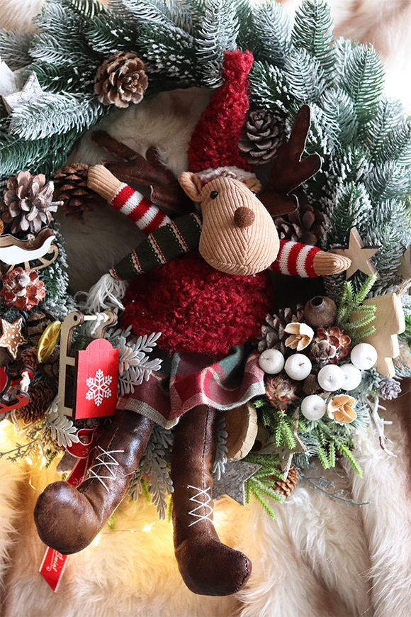 Świąteczna Zabawa, wianek z pluszowym reniferem