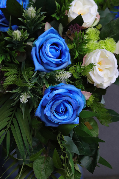 Kerisa, wiązanka kompozycja nagrobna w misie