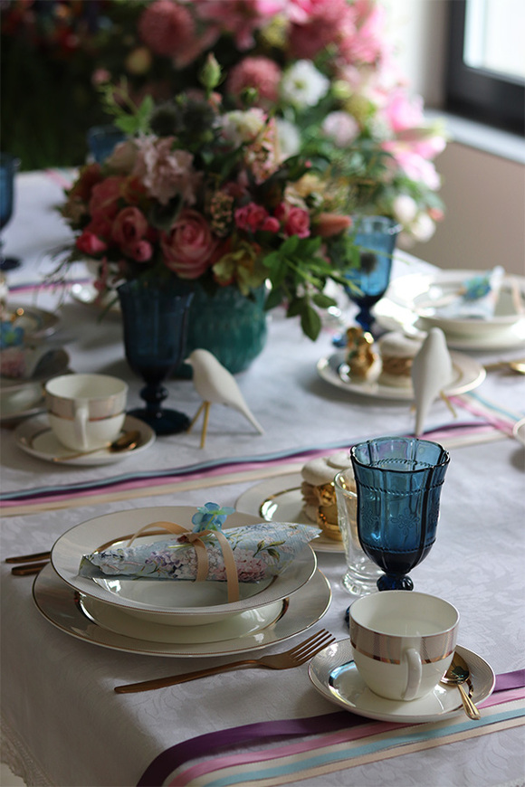 OD RĘKI  komplet obiadowy dla 6 osób, 30 elementów, Golden Delia I 