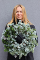 Mroźna Puszcza, zimowy wianek iglasty