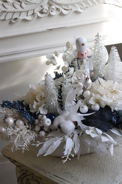 Kraina Lodu Blue, świąteczny stroik z dziadkiem, wym.34x65cm