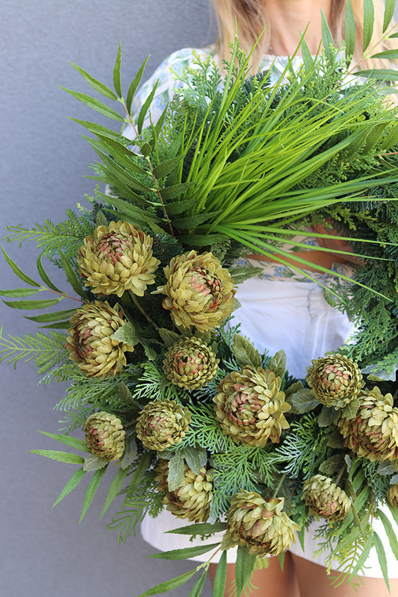 Green Trente, wieniec nagrobny z zieloną dekoracją kwiatową, śr.60cm