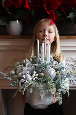 Frozen Xmas Faces, adwentowy stroik w srebrnym naczyniu, wym.44x45cm