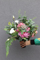 Santoria, bukiet nagrobny we wkładzie do flakonu	