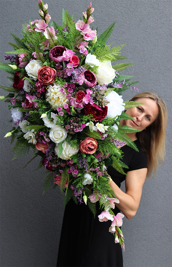 Delonia Izolda, długa wiązanka nagrobna, dł.133cm