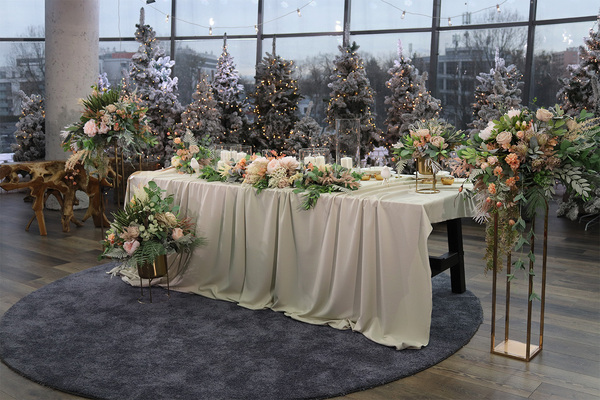 Sand Flowers, dekoracja kwiatowa w naczyniu