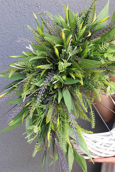 Green Place, asymetryczny zielony wianek