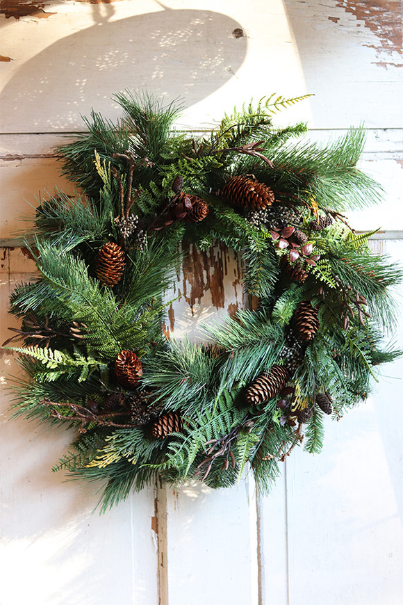 Kolęda, zimowy wianek iglasty z szyszkami