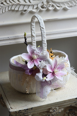 Magnoliowy Ogród, dekorowany koszyczek wielkanocny, wys.29.5cm