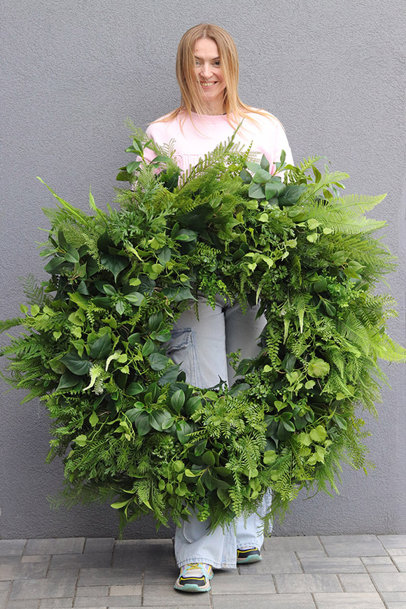 Tasmania Grandiosa, ogromny zielony wianek na ścianę