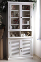 Bristol White, biblioteczka kredens