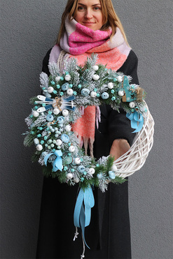 OD RĘKI Blue World, zjawiskowy bożonarodzeniowy wianek, śr.46cm