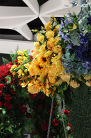 Branding, dekoracja kwiatowa w kolorach Twojej firmy