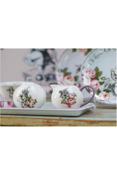 Alice in Wonderland, porcelanowy mlecznik i cukiernica	
