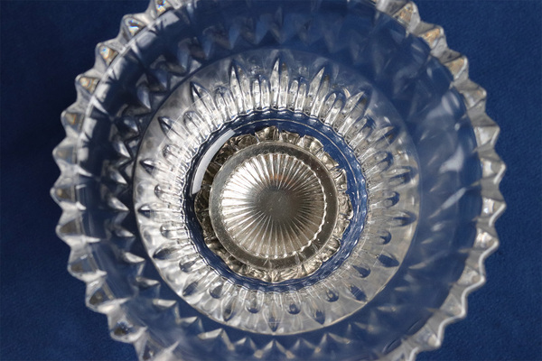 Nieborów, posrebrzana patera z kryształem