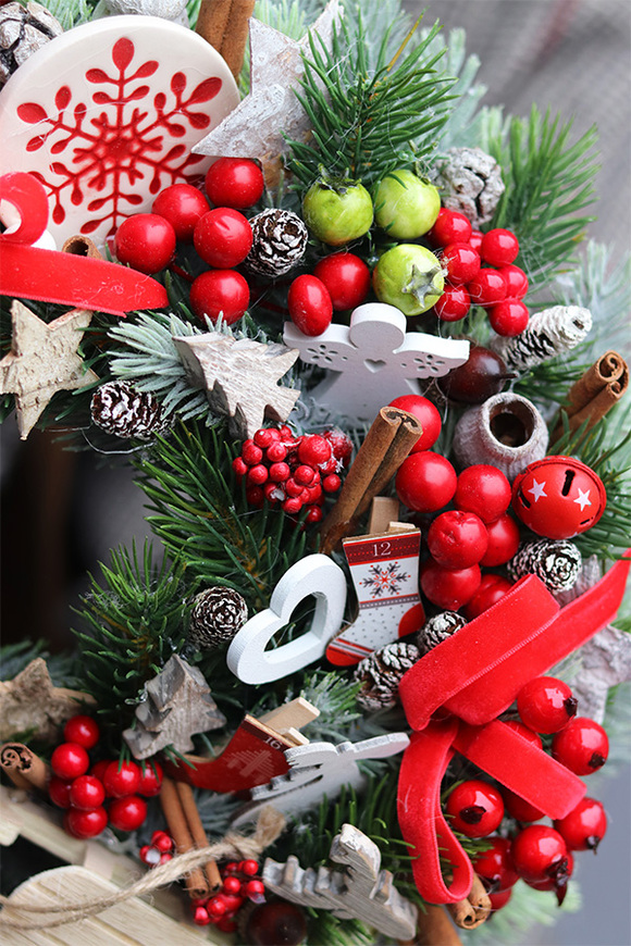 Zimowa Oaza, świąteczny wianek do powieszenia