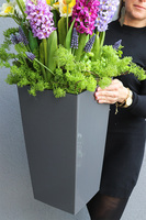 Flisatti, wiosenna kompozycja z hiacyntów i żonkili, wys.130cm 