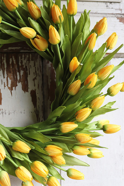 bardzo elegancki wianek z tulipanów, Witaj Wiosno Yellow, śr.40cm