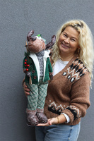 Zielony Rudolf C, laleczka zimowa stojąca renifer