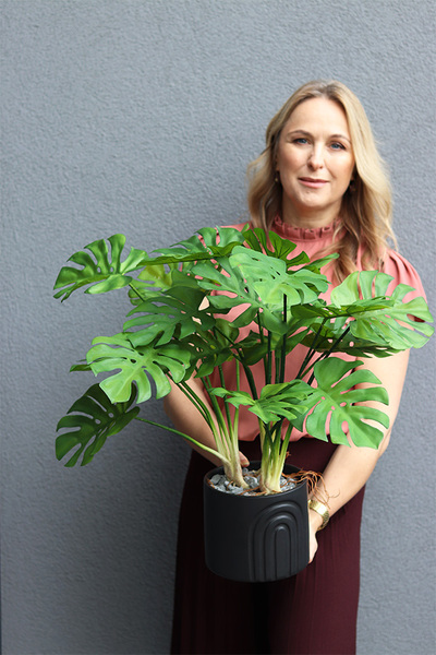 Monstera Black Moment, drzewko sztuczne w donicy
