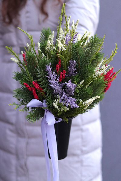 Wrzosy, bukiet nagrobny we wkładzie do wazonu