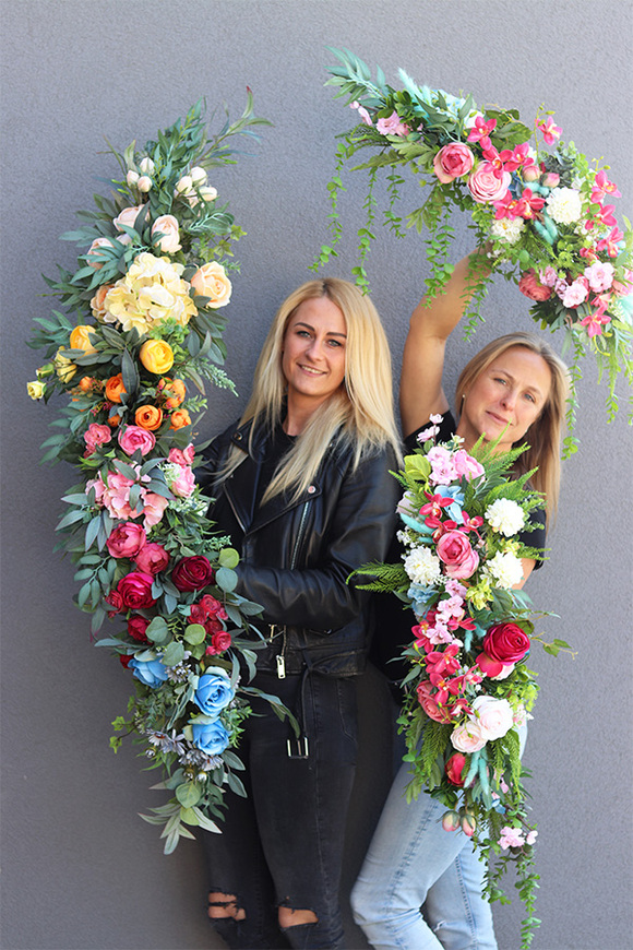 Tęcza, dekoracyjna girlanda kwiatowa