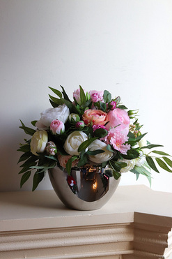 Cinderella Rosalia, efektowna kompozycja kwiatowa, wym.30x30cm