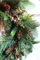 Kolęda, zimowy wianek iglasty z szyszkami