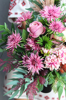 Udelia Pink, różowy bukiet nagrobny we wkładzie