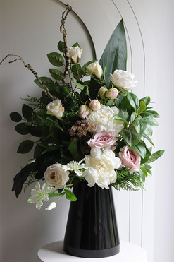 Kremina , bukiet nagrobny we wkładzie do wazonu, dł.70cm