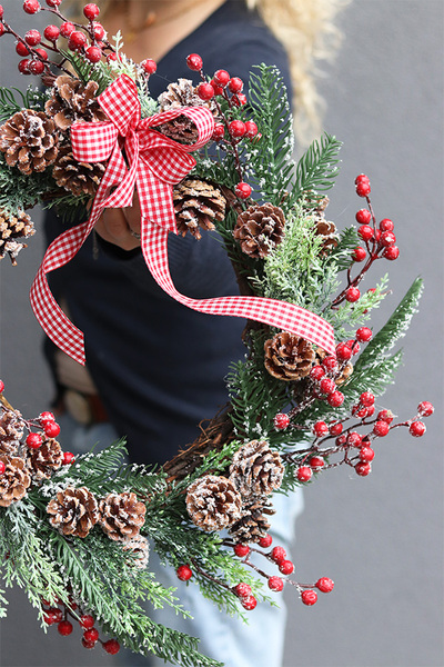 Redite, wianek zimowy z kokardą, śr.43cm 