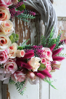 asymetryczny różowy wianek, Berdusa, śr.30cm