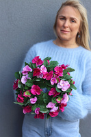 Bratki Różowe, wianek dekoracyjny na drzwi