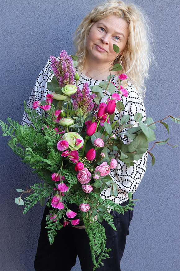 Resulla, bukiet nagrobny we wkładzie do wazonu