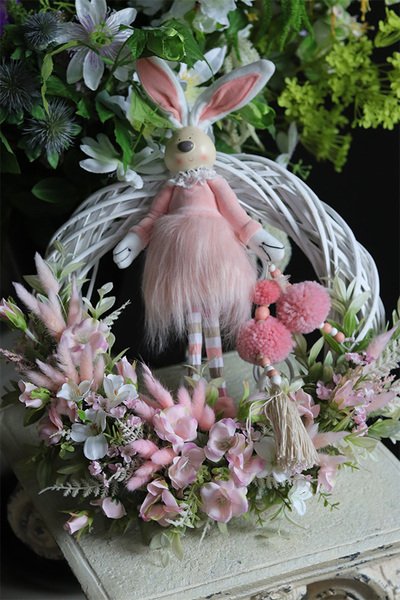 Sweet Spring, wielkanocny wianek dekoracyjny z zajączkiem