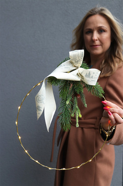 Simple LED, wianek zimowy na obręczy, śr.30cm