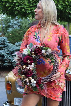 Aksamitna Jesień, asymetryczny jesienny wianek z dyniami, rozp.44cm    