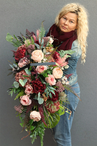 Wspomnienie Benjamin, elegancka dekoracja nagrobna