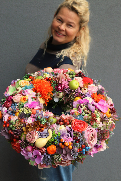 Peralia, bogaty wianek dekoracyjny